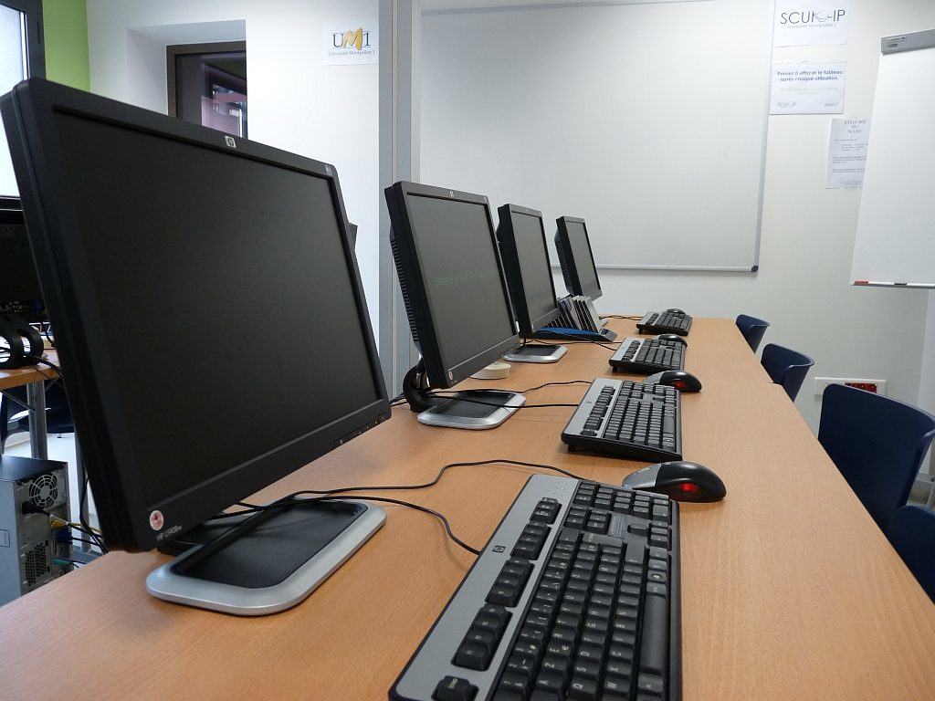 Salle informatique